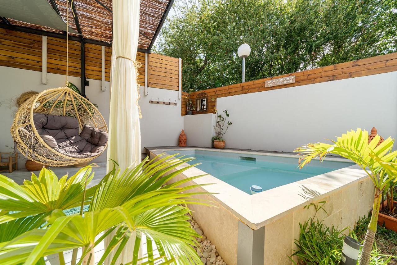 Villa Latrille - Piscine - Sauna - Jacuzzi ラ・サリーヌ・レ・バン エクステリア 写真